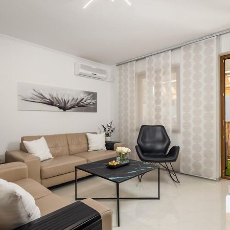 Appartamento Nobis Fiume Esterno foto
