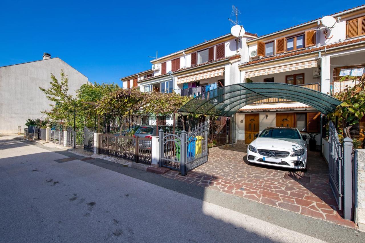 Appartamento Nobis Fiume Esterno foto